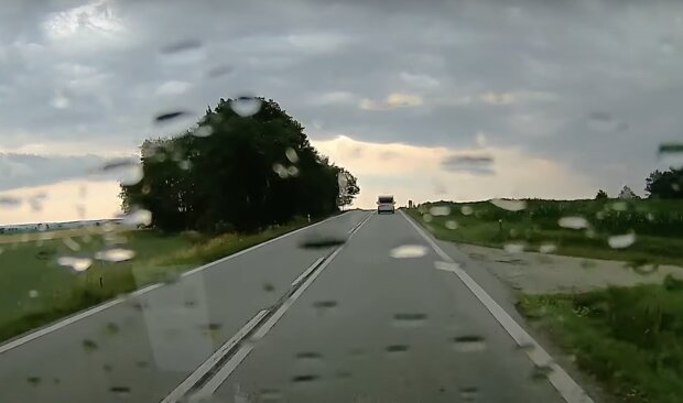 "Oteplí se, přiženou se ale deště": Meteorologové řekli, jakých nejvyšších teplot se dočkáme. Jaké budou nejbližší čtyři týdny