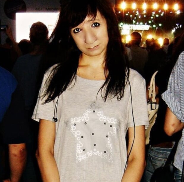 Holka. Foto: snímek obrazovky laykni.com