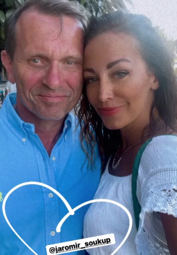 Agáta Hanychová s Jaromírem Soukupem. Foto: snímek obrazovky ahaonline.cz