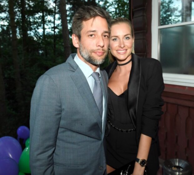 Janek Bartoška s Denisou Mendrejovou. Foto: snímek obrazovky extra.cz