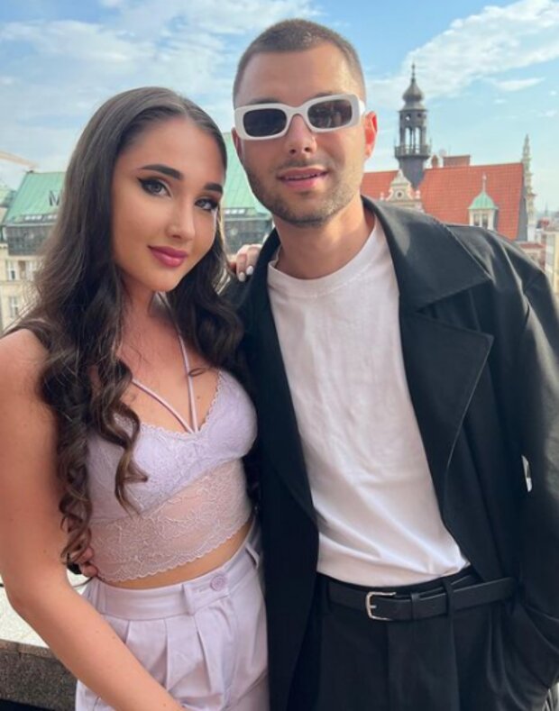 Natálka Grossová s Adamem Kajumim. Foto: snímek obrazovky Instagram