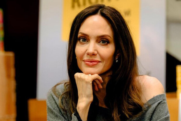 Jak Angelina Jolie reagovala na nový román Brada Pitta: "Její práce je v centru pozornosti"