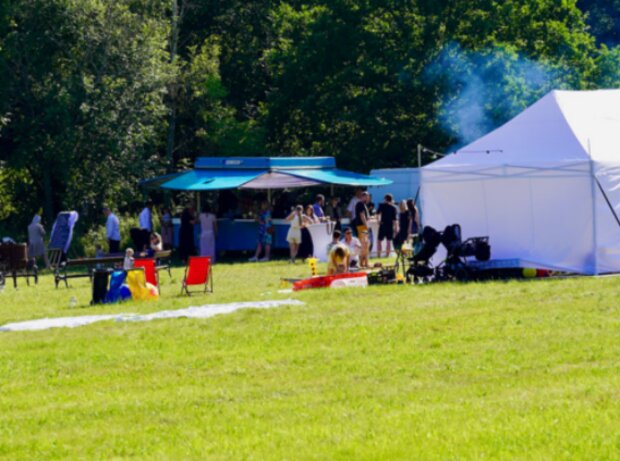 Svatba Vojtěcha Kotka. Foto: snímek obrazovky extra.cz