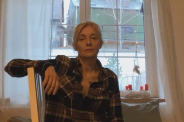 "Zítra necvičíme, při úklidu jsem si zabodla třísku velikosti XXL": Veronika Žilková skončila na chirurgii. Co se stalo