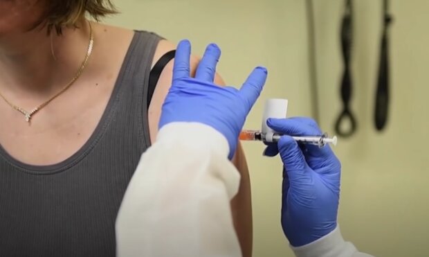Očkování. Foto: snímek obrazovky YouTube