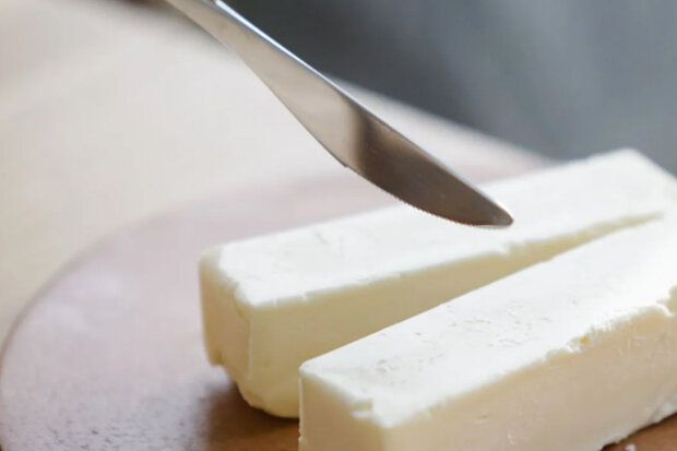 "Jsem si jistá, že jste nevěděli, že se dá vyrobit máslo v pračce": Žena sdílela způsob, jak vyrobit máslo bez mixéru