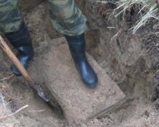 Když archeologové otevřeli “časovou schránku” z druhé světové, měli spoustu otázek