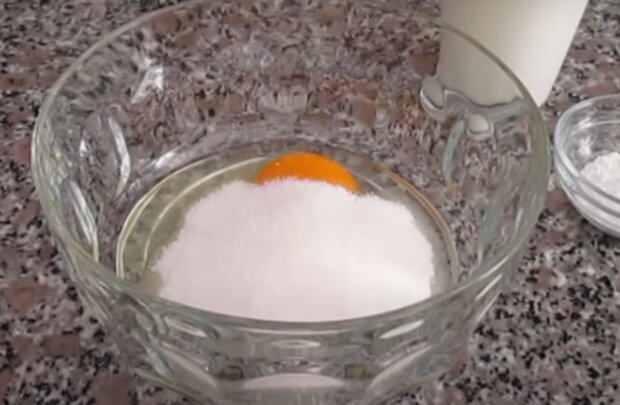 Recept na křupavé vafle. Foto: snímek obrazovky YouTube