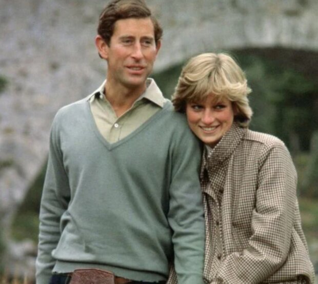 Charles a Diana. Foto: snímek obrazovky mixnews