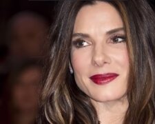Sandra Bullocková hovořila o výchově dětí: “Každý den budu vozit je na vysokou školu a koupím byt v blízkosti”