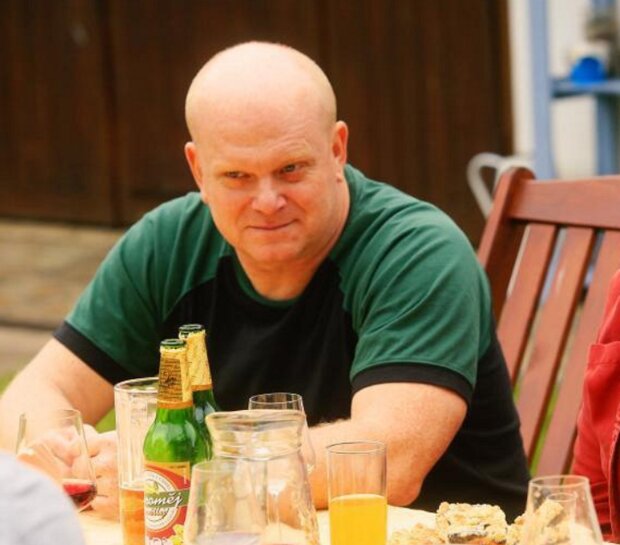 David Novotný v seriálu Kukačky. Foto: Snímek obrazovky super.cz