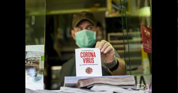 V Itálii si koronavirus za den vzal životy pěti set lidí. Toto je maximum od začátku epidemie