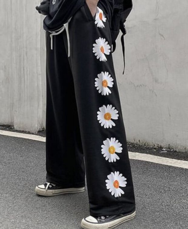 Dámské kalhoty. Foto: snímek obrazovky apostrophe