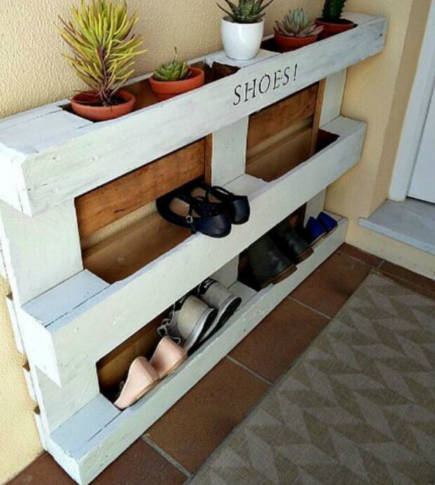 Nábytek. Foto: snímek obrazovky laykni.com