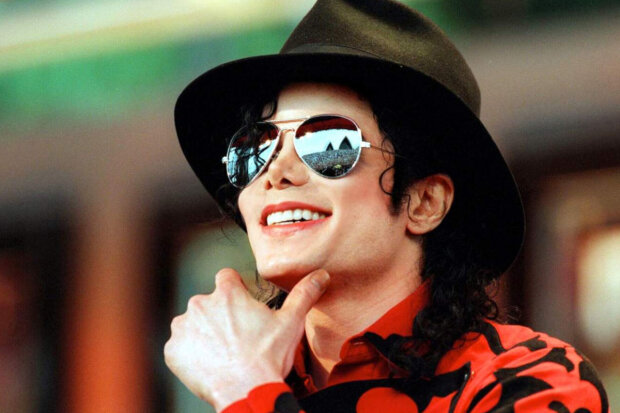 "Zdá se, že spousta lidí si myslí, že náš táta navždy změnil populární hudbu": Jak vypadají dospělé děti Michaela Jacksona
