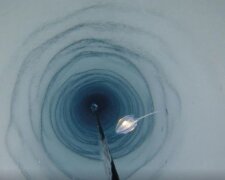 Byly nalezené neznámé mořské organismy pod kilometrem ledu v Antarktidě