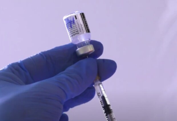 Očkování. Foto: snímek obrazovky YouTube