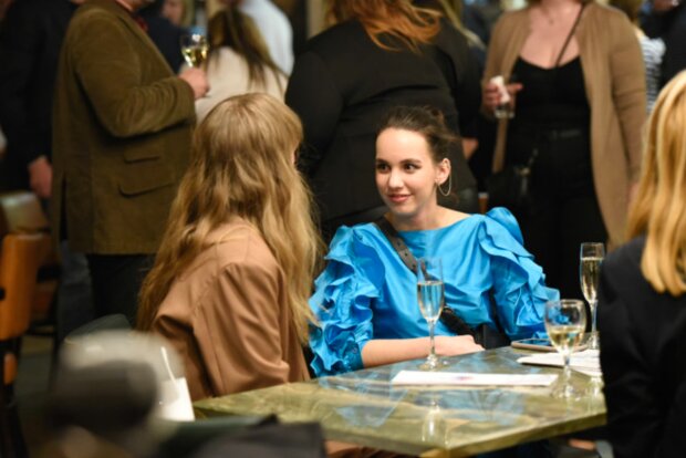 Michaela Tomešová a Aneta Krejčíková. Foto: Snímek obrazovky extra.cz