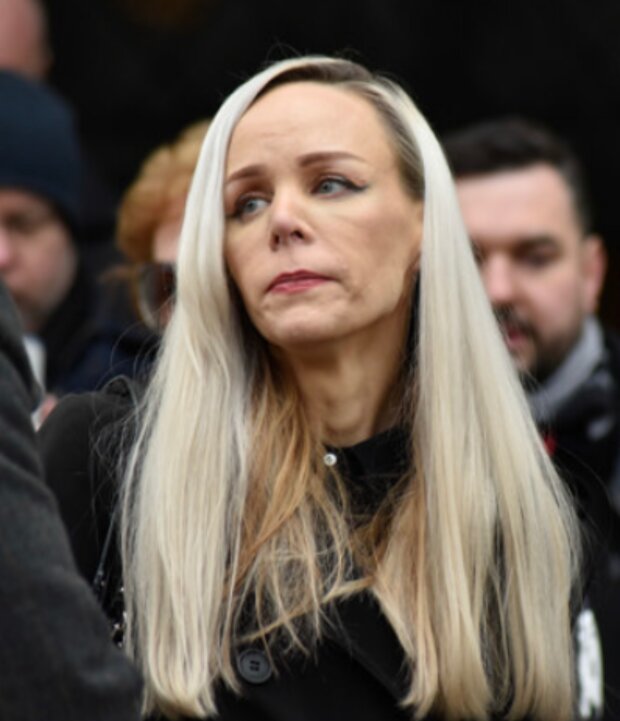 Poslední rozloučení se zpěvačkou Naďou Urbánkovou. Foto: snímek obrazovky extra.cz