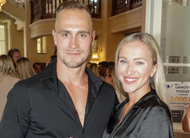 Nela Slováková s partnerem. Foto: snímek obrazovky super.cz