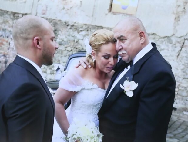 Wanda Hrycová s otcem. Foto: snímek obrazovky ahaonline.cz