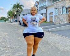 Majitelka největších boků v severní Africe chodí s mužem, který je o polovinu menší