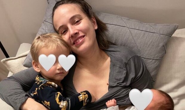 "Nabízím vám reálnou fotku matky dvou dětí”: Tereza Ramba ukázala svým fanouškům realitu ženy, která je krátce po šestinedělí
