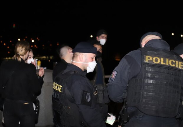 Policie. Foto: snímek obrazovky blesk.cz