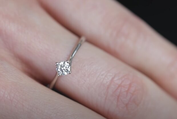 Prsten. Foto: snímek obrazovky YouTube