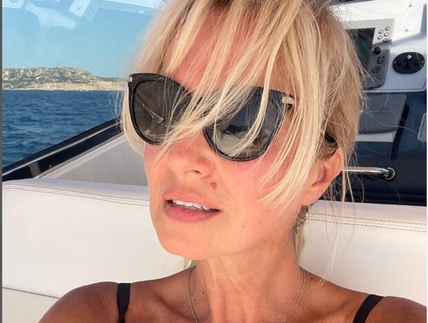 Kateřina Brožová zveřejnila krásné snímky z dovolené. Reakce fanoušků: "Vy jste luxusní ženská”