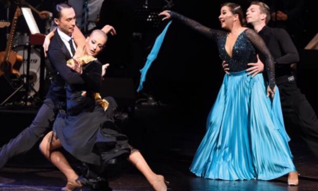 Tančící české celebrity na jevišti divadla ve Vinohradech. Foto: snímek obrazovky YouTube