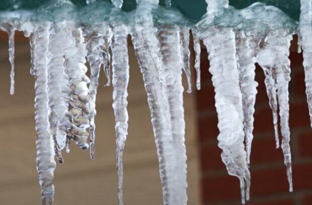 "O víkendu může místy sněžit": Zimní počasí se ještě neloučí. Meteorologové řekli, jak bude