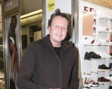 Bývalý moderátor Libor Baselides na premiéře muzikálu obdivoval krásnou Machálkovou