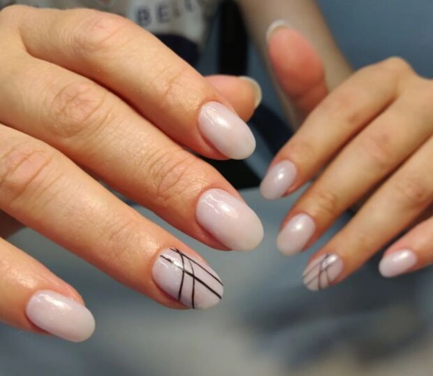 Nápady na jasnou manikúru. Foto: snímek obrazovky Instagram