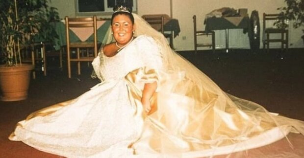 Život této dívky se změnil díky svatebním šatům