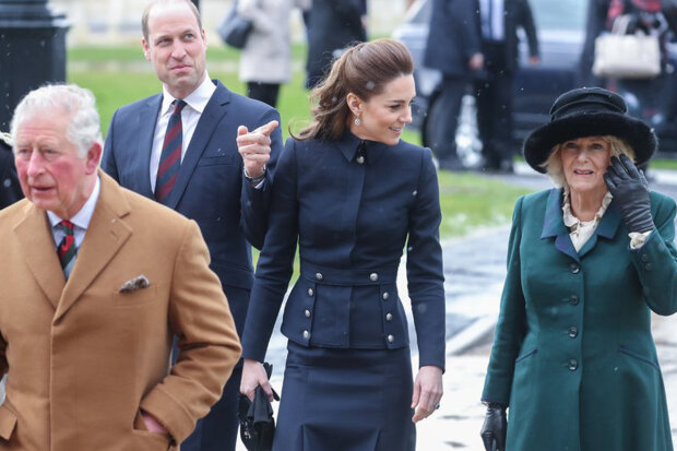 Co krále Karla III. dráždí v Kate Middleton: "Kateiny šaty přitahovaly více pozornosti médií"