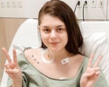 "Nemohu jíst již dva roky a stále si užívám života.": příběh dívky, která žije se vzácnou nemocí