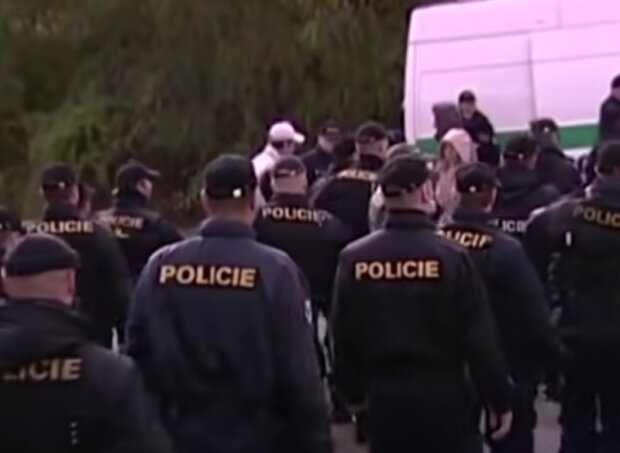 Pátrání. Foto: snímek obrazovky YouTube