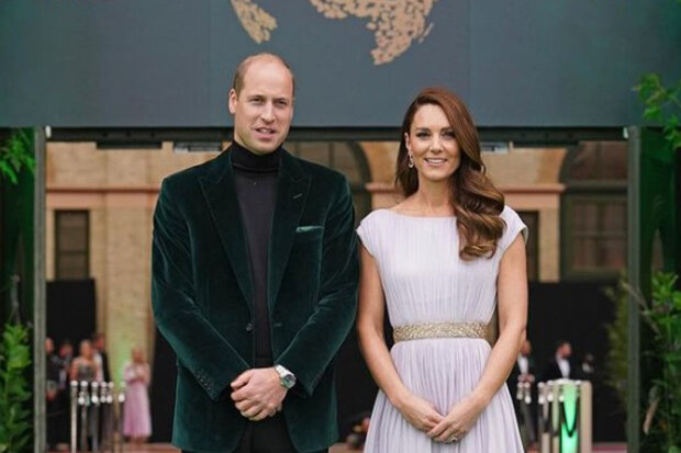 Co brání princi Williamovi nosit snubní prsten: reakce Kate Middletonové
