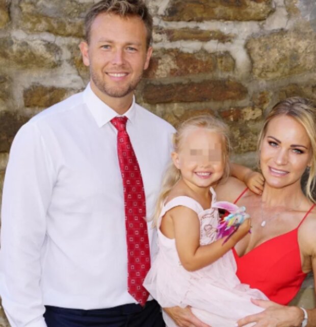 Zuzana s rodinou. Foto: snímek obrazovky blesk.cz