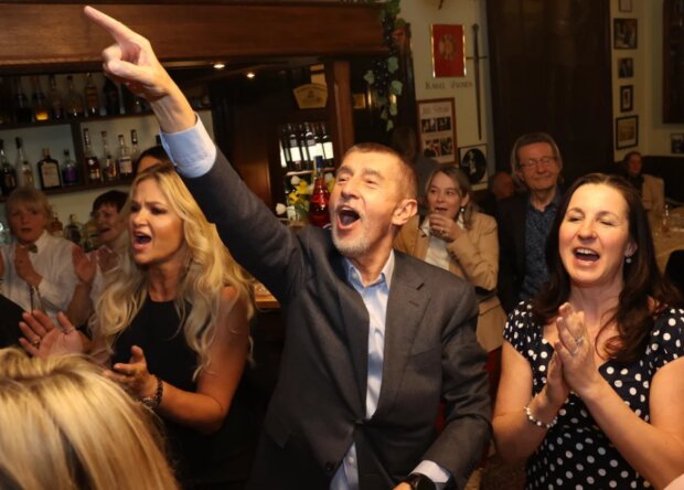 Oslava narozenin Karla Vágnera. Foto: snímek obrazovky ahaonline.cz