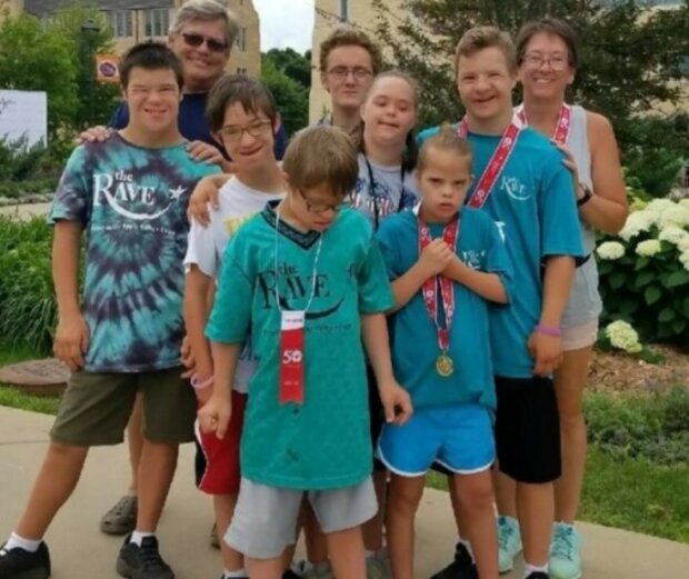 Příkladná rodina. Foto: snímek obrazovky bbc.com