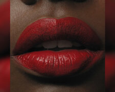 Proč nás virus donutil vzdát se rtěnky a co bude dál