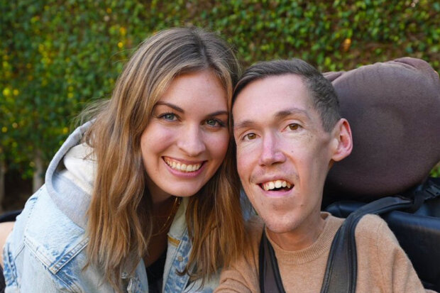 Příběh muže s postižením Shane, kterému se podařilo založit rodinu: "Neúspěchy vnímáme snadno"