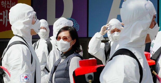 "Musíme použít jejich zkušenosti": koronavirus v Jižní Koreji klesá. Jak to dokázali
