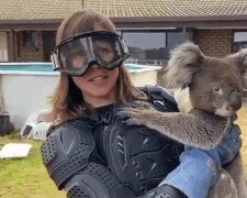 "Nedívat se do očí a nevystavovat krk." Novinářka si musela obléct brnění, aby se setkala s nejvzácnějším australským monstrem