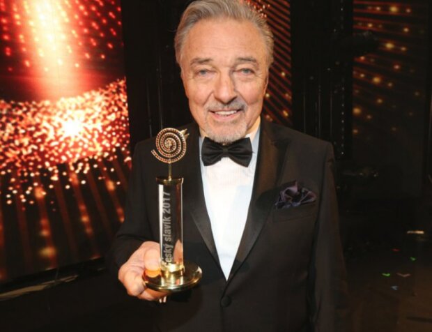 Karel Gott. Foto: snímek obrazovky blesk.cz